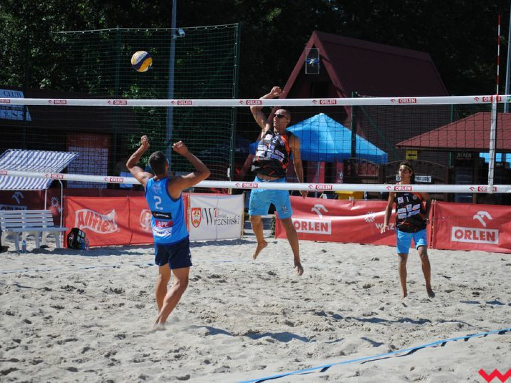 Września areną walki o ostatnie punkty w eliminacjach do mistrzostw Polski w siatkówce plażowej mężczyzn (galeria)