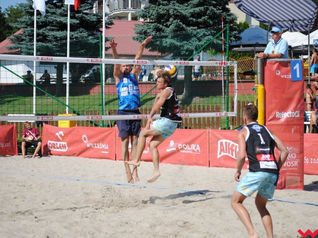 Września areną walki o ostatnie punkty w eliminacjach do mistrzostw Polski w siatkówce plażowej mężczyzn (galeria)