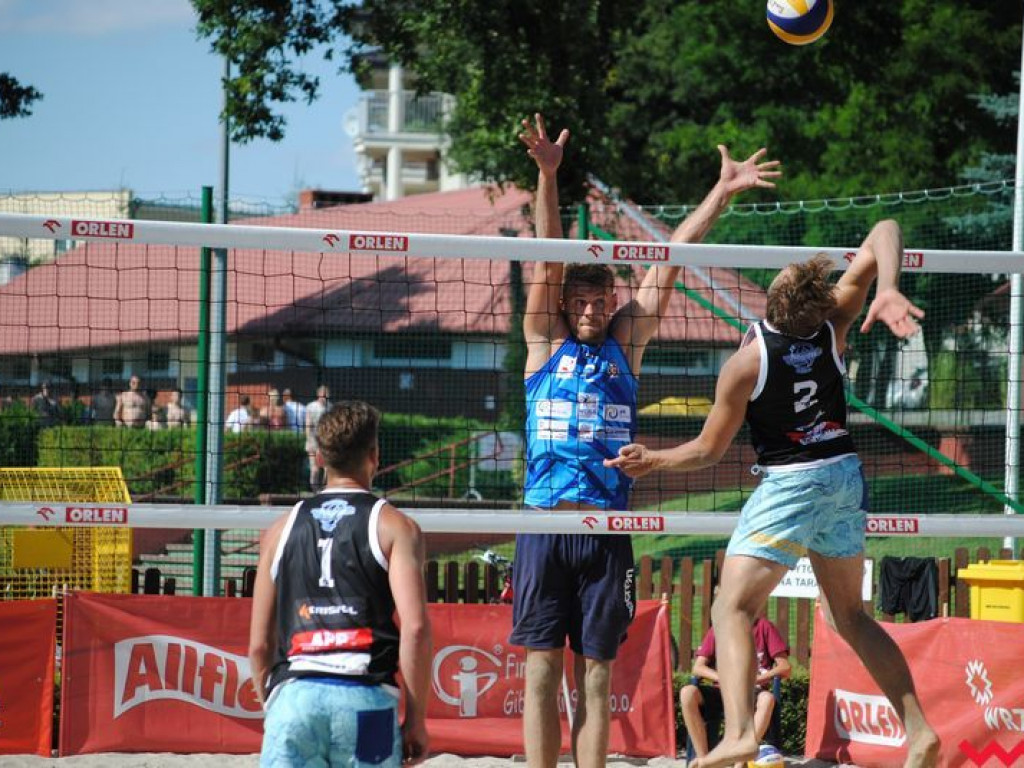 Września areną walki o ostatnie punkty w eliminacjach do mistrzostw Polski w siatkówce plażowej mężczyzn (galeria)
