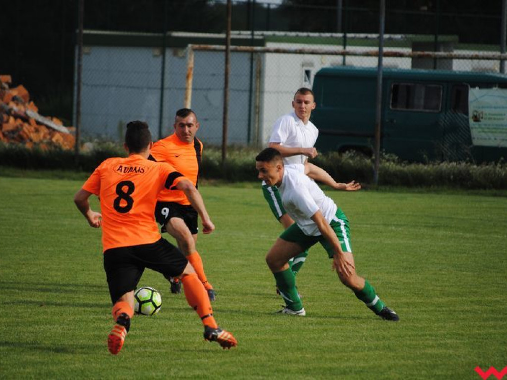 Derby dla Płomienia, po raz drugi z rzędu neklanie wysoko w Orzechowie pokonują Spartę-Sklejkę (galeria)