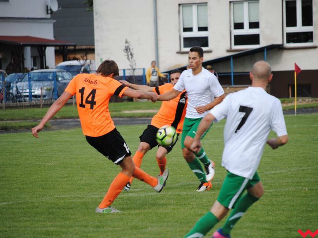 Derby dla Płomienia, po raz drugi z rzędu neklanie wysoko w Orzechowie pokonują Spartę-Sklejkę (galeria)