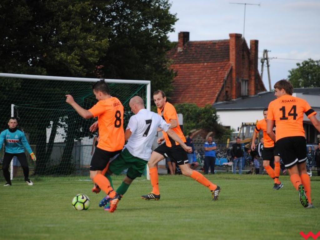 Derby dla Płomienia, po raz drugi z rzędu neklanie wysoko w Orzechowie pokonują Spartę-Sklejkę (galeria)