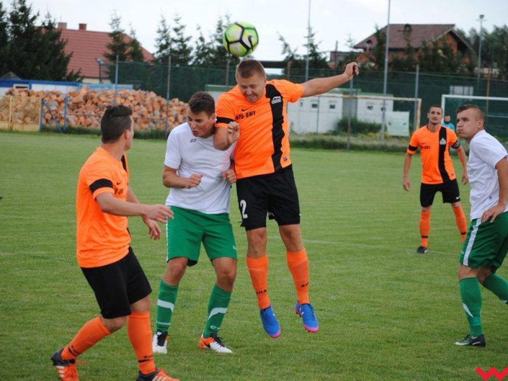 Derby dla Płomienia, po raz drugi z rzędu neklanie wysoko w Orzechowie pokonują Spartę-Sklejkę (galeria)