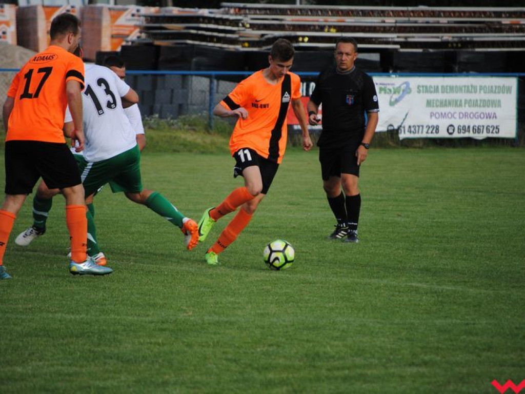 Derby dla Płomienia, po raz drugi z rzędu neklanie wysoko w Orzechowie pokonują Spartę-Sklejkę (galeria)