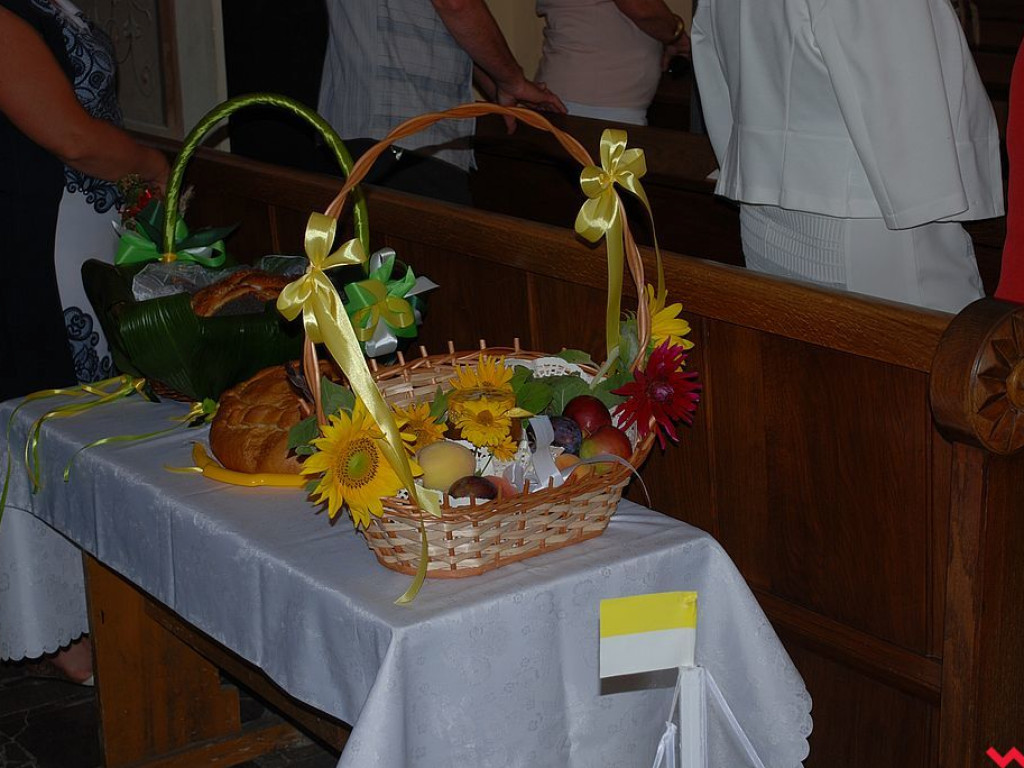 Podziękowanie za zebrane plony. Dożynki parafialne w Pyzdrach