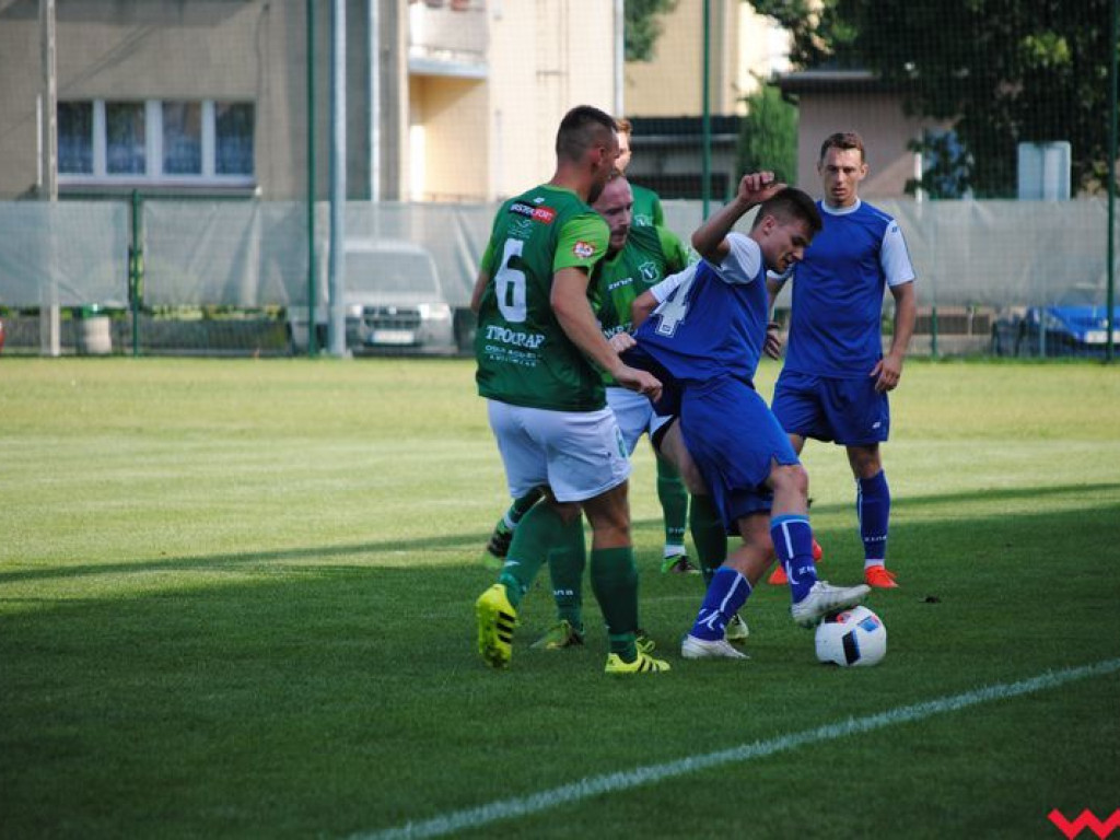 Komplet punktów Victorii w pojedynku z Białym Orłem, kluczowy zawodnik wrześnian z chęcią opuszczenia klubu (galeria)