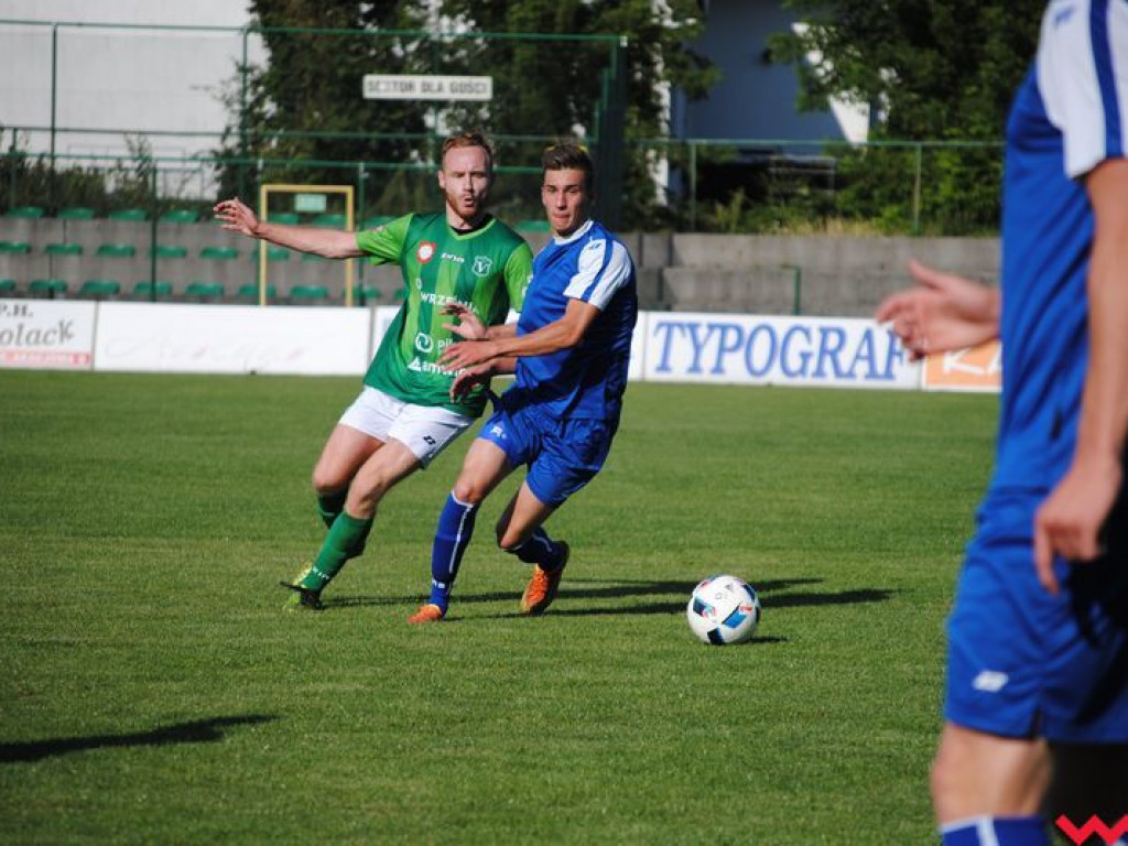 Komplet punktów Victorii w pojedynku z Białym Orłem, kluczowy zawodnik wrześnian z chęcią opuszczenia klubu (galeria)