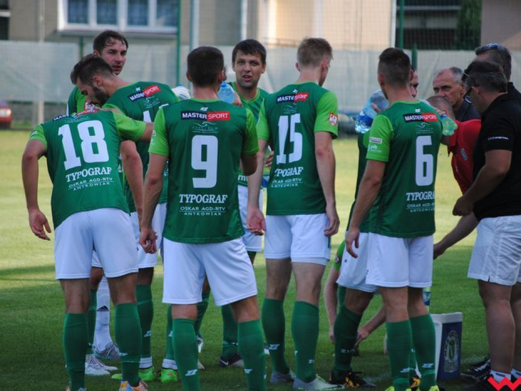 Komplet punktów Victorii w pojedynku z Białym Orłem, kluczowy zawodnik wrześnian z chęcią opuszczenia klubu (galeria)