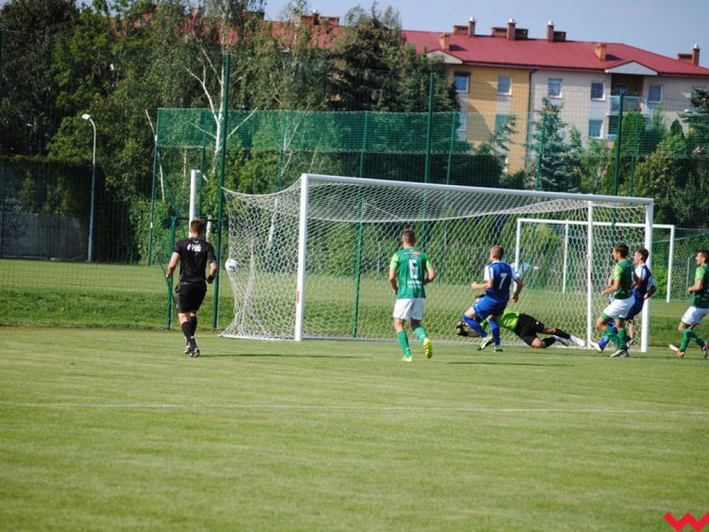 Komplet punktów Victorii w pojedynku z Białym Orłem, kluczowy zawodnik wrześnian z chęcią opuszczenia klubu (galeria)