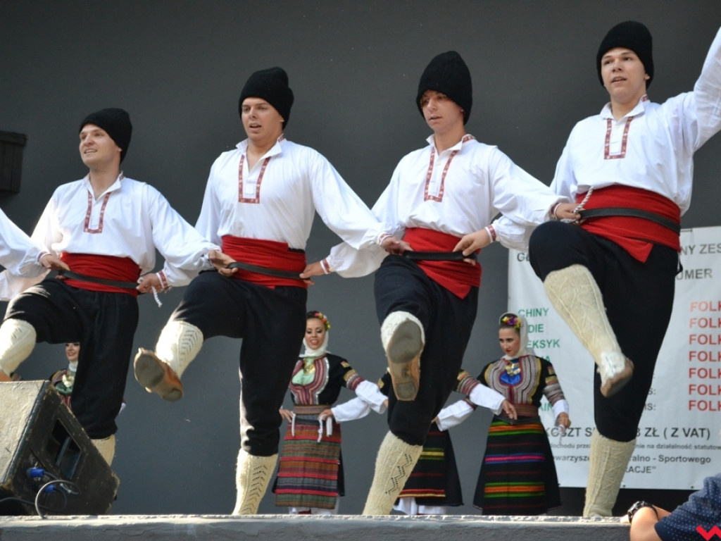 Wszystkie kolory folkloru w amfiteatrze