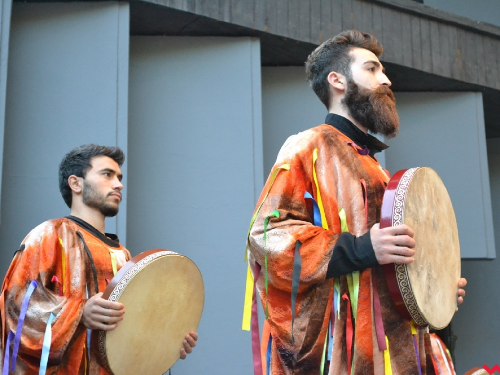 Wszystkie kolory folkloru w amfiteatrze