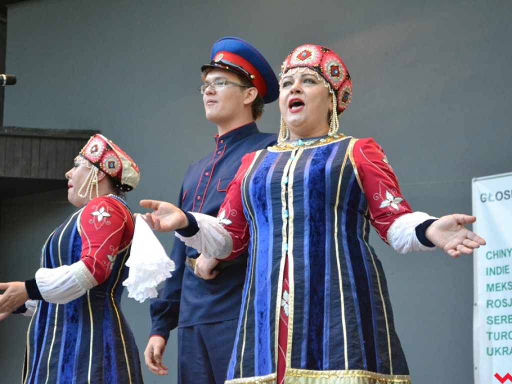 Wszystkie kolory folkloru w amfiteatrze