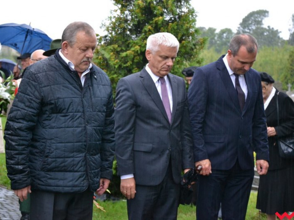 Deszcz nie zniechęcił lokalnych patriotów. Rocznica wybuchu wojny upamiętniona