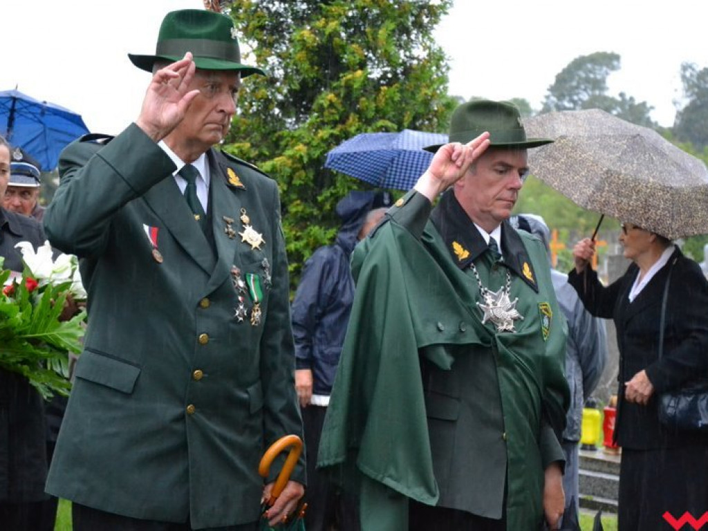 Deszcz nie zniechęcił lokalnych patriotów. Rocznica wybuchu wojny upamiętniona