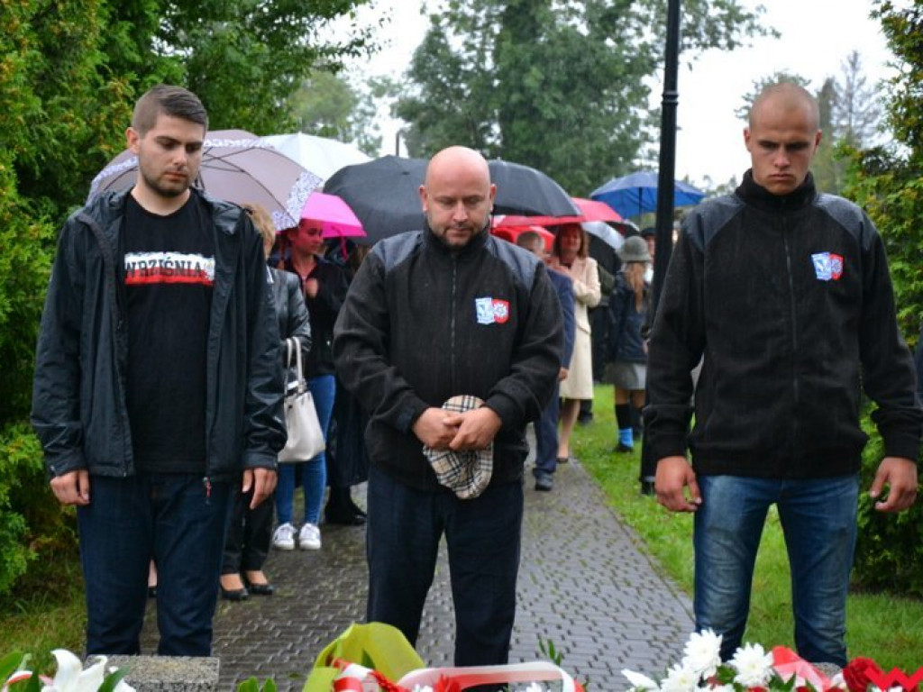 Deszcz nie zniechęcił lokalnych patriotów. Rocznica wybuchu wojny upamiętniona