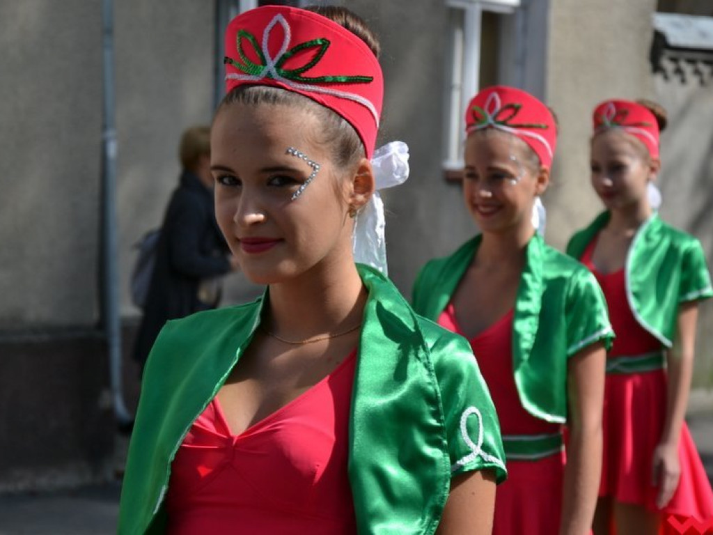 W marszu, w tańcu i na leżąco. Orkiestry znowu opanowały Wrześnię