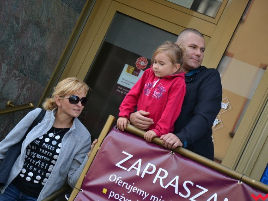 W marszu, w tańcu i na leżąco. Orkiestry znowu opanowały Wrześnię