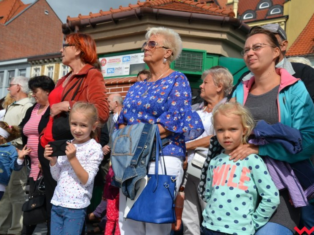 W marszu, w tańcu i na leżąco. Orkiestry znowu opanowały Wrześnię
