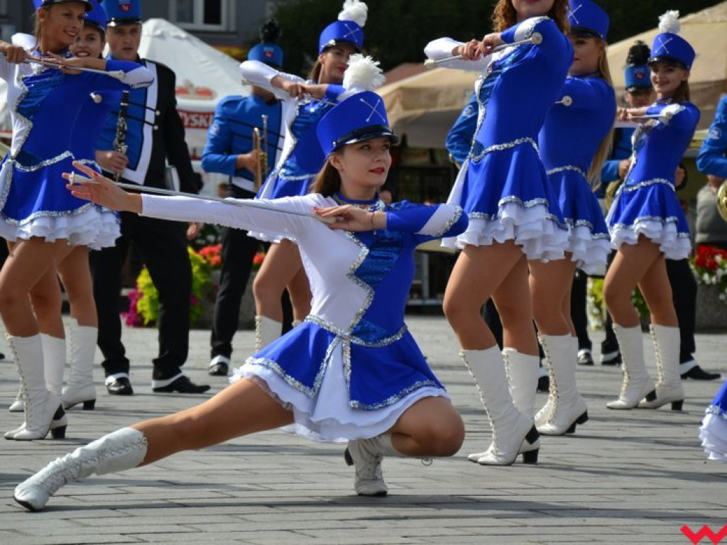 W marszu, w tańcu i na leżąco. Orkiestry znowu opanowały Wrześnię