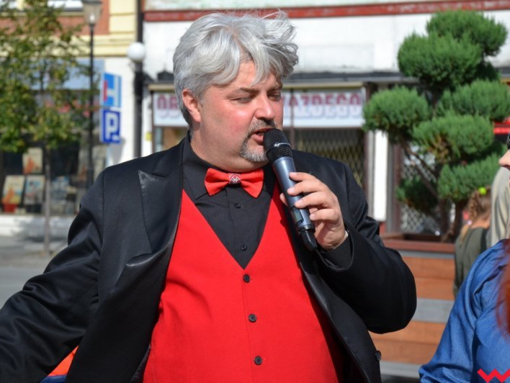 W marszu, w tańcu i na leżąco. Orkiestry znowu opanowały Wrześnię