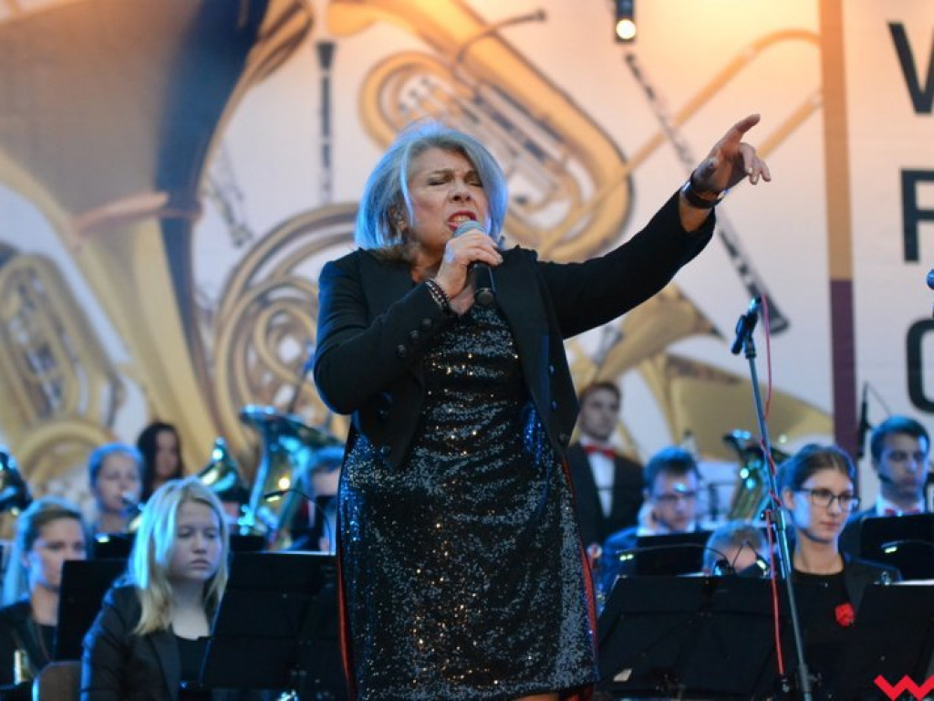 Werwa, sznyt, polot, luz, czyli Wrzesińska Orkiestra Dęta i Krystyna Prońko