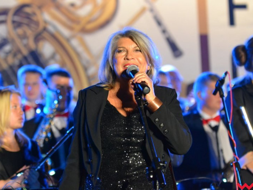 Werwa, sznyt, polot, luz, czyli Wrzesińska Orkiestra Dęta i Krystyna Prońko