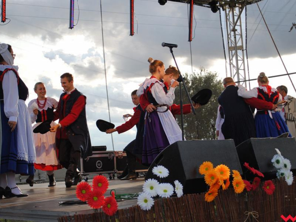 Po wielu latach przerwy Kaczanowo znowu było gospodarzem dożynek gminnych