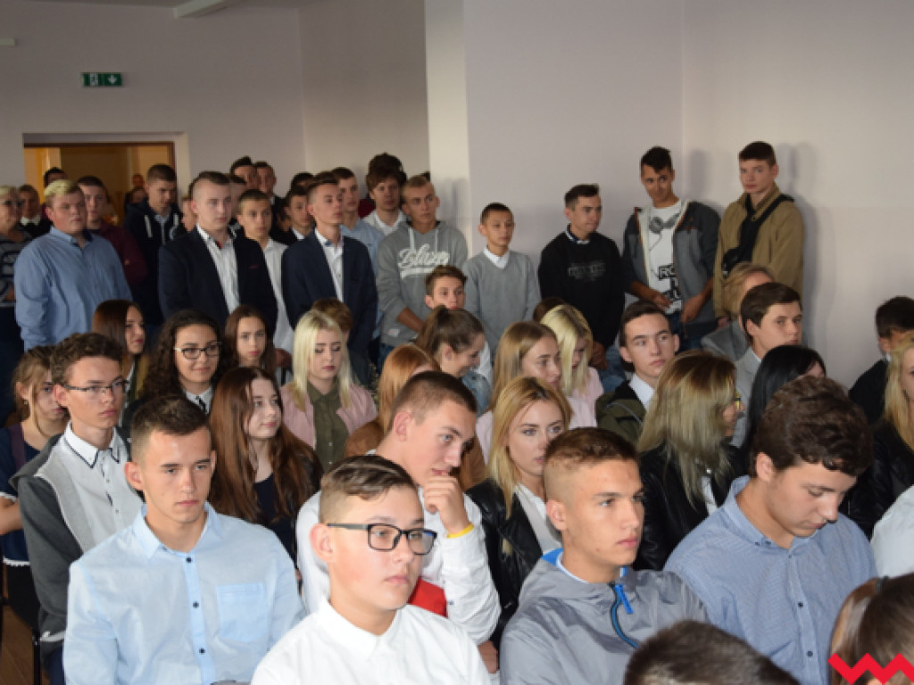 Inauguracja roku szkolnego w szkołach powiatowych. ZSZ nr 2 wprowadza e-dziennik i rozpoczyna trudną reformę