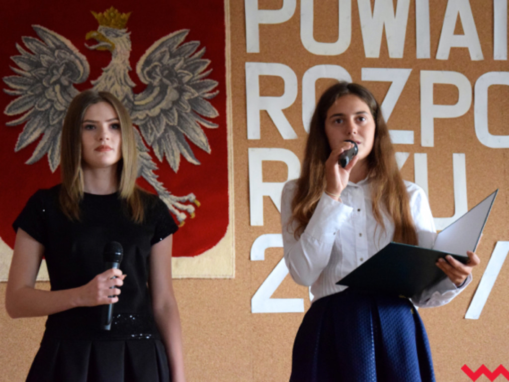 Inauguracja roku szkolnego w szkołach powiatowych. ZSZ nr 2 wprowadza e-dziennik i rozpoczyna trudną reformę