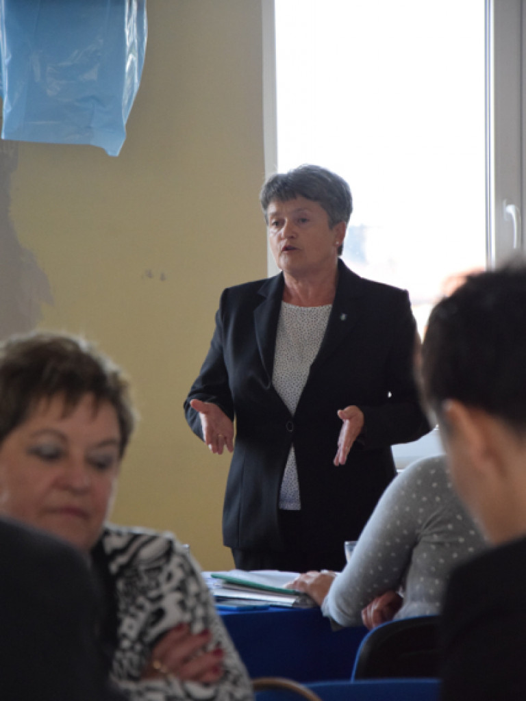 Wójt odsyła do dyrektora, a dyrektor do wójta, radni milczą, czyli reforma oświaty w wydaniu kołaczkowskim