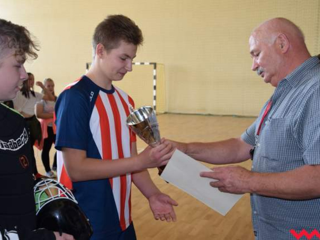 Kołaczkowianie bezkonkurencyjni w Reymontowskim Turnieju Unihokeja. Dziewczęta i chłopcy spisali się na medal
