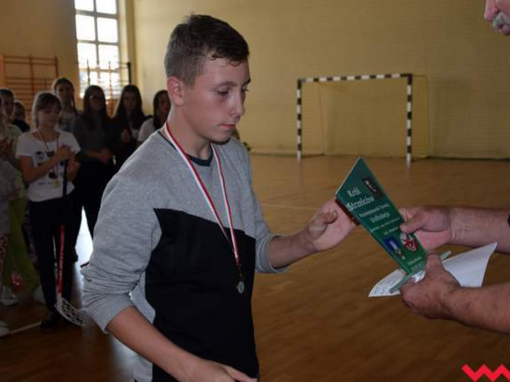 Kołaczkowianie bezkonkurencyjni w Reymontowskim Turnieju Unihokeja. Dziewczęta i chłopcy spisali się na medal
