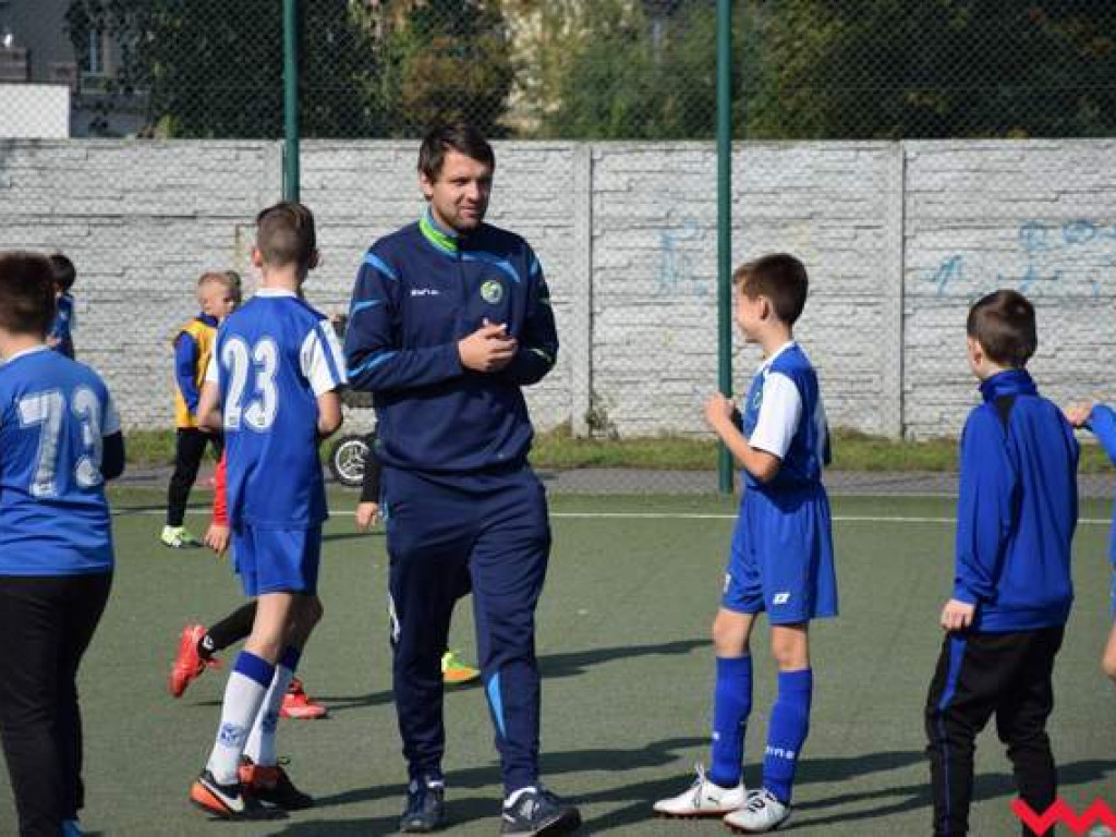 Rozgrywki Szkółki Piłkarskiej Fox nie zwalniają. W sobotę adpetom futbolu dopisywała pogoda