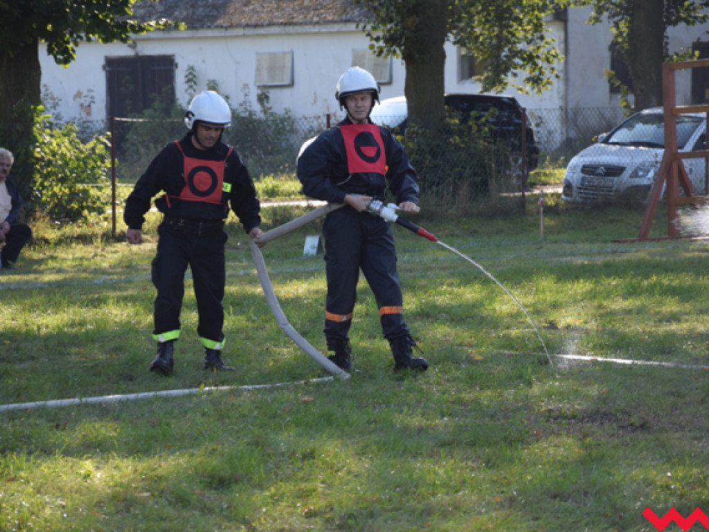 Strażacy z OSP Zieliniec bezkonkurencyjni w Gminnych Zawodach Sportowo-Pożarniczych w Gorazdowie