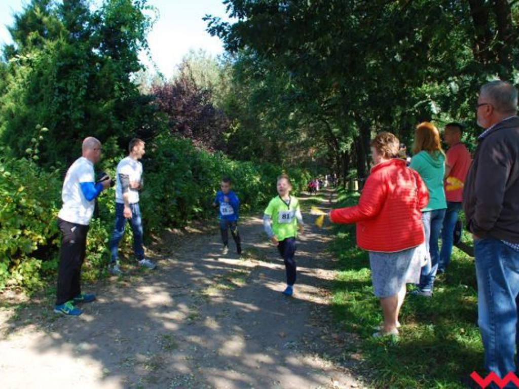 Niedziela na sportowo. Za nami Olęderska Mila. Dopisała pogoda i biegacze