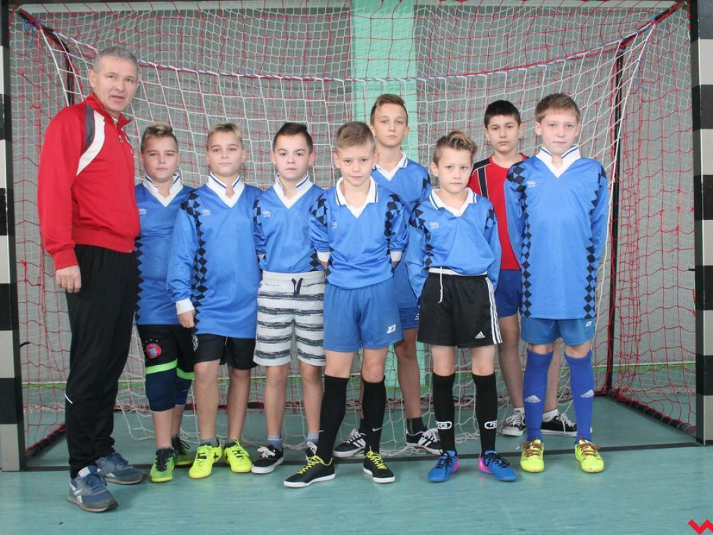 Gminny turniej halowej piłki nożnej szkół podstawowych w Pyzdrach