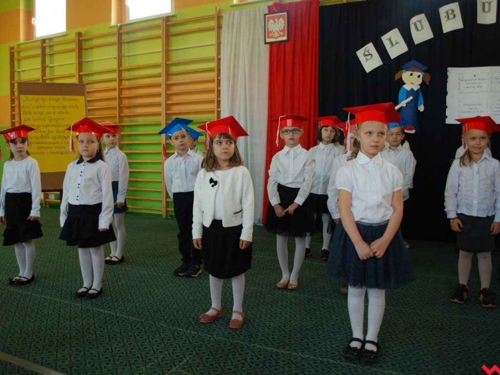 Uroczyste ślubowanie pierwszoklasistów