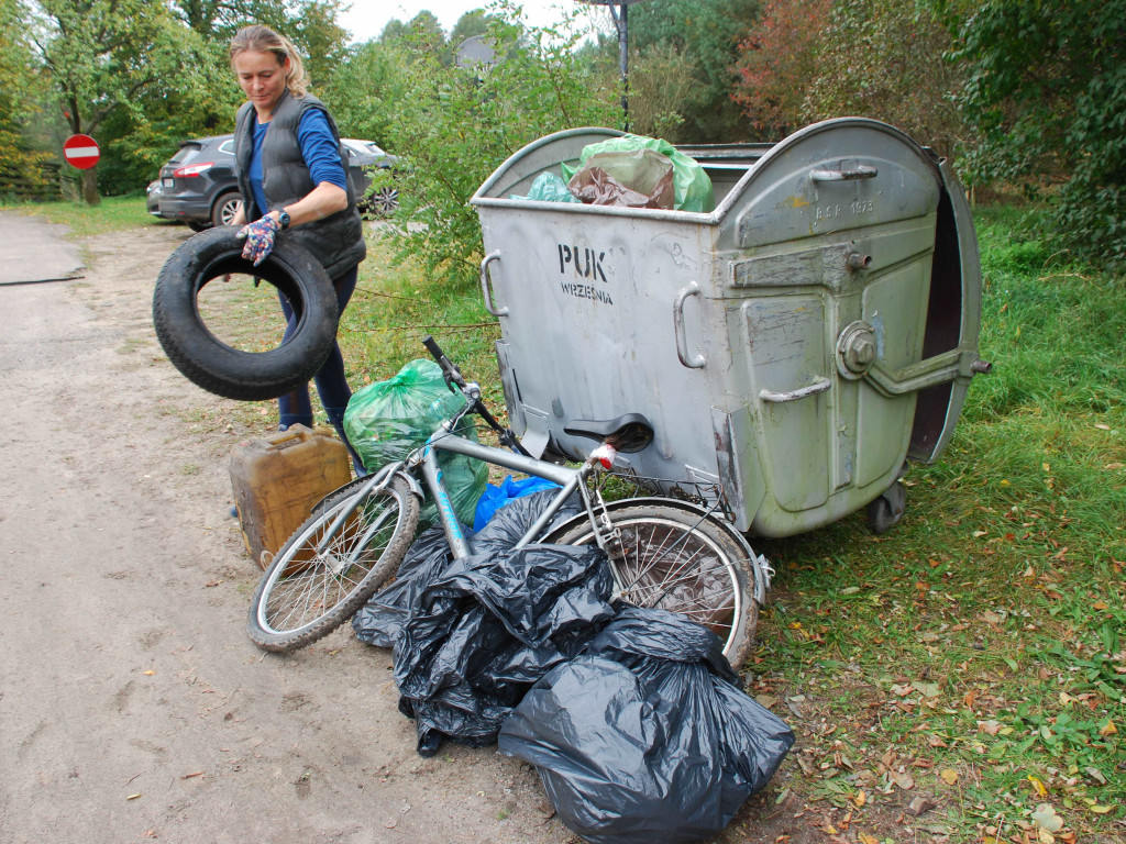 Nekielka: Śmieci coraz mniej, ale nadal są. Za nami śmieciobranie