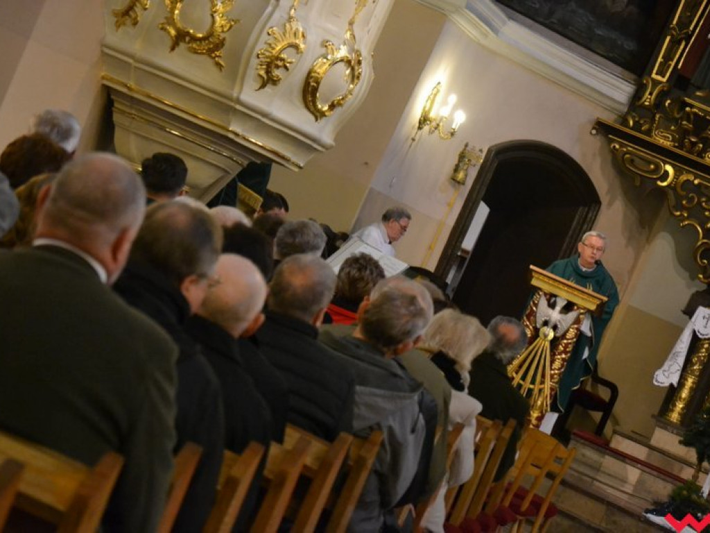 Bez nich dziki i sarny biegałyby po ulicach Wrześni. Myśliwi z „Szaraka” uczcili 70-lecie