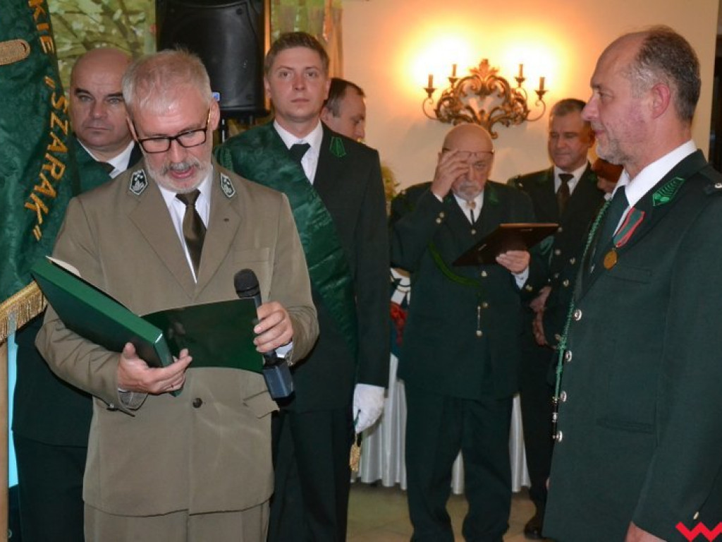 Bez nich dziki i sarny biegałyby po ulicach Wrześni. Myśliwi z „Szaraka” uczcili 70-lecie