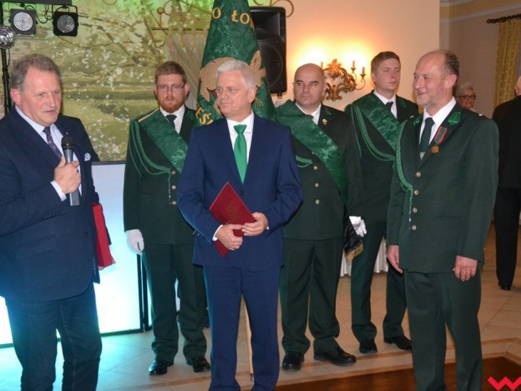 Bez nich dziki i sarny biegałyby po ulicach Wrześni. Myśliwi z „Szaraka” uczcili 70-lecie