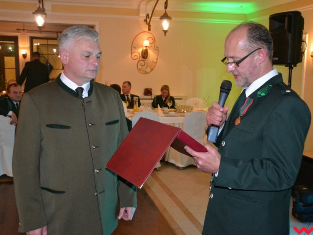 Bez nich dziki i sarny biegałyby po ulicach Wrześni. Myśliwi z „Szaraka” uczcili 70-lecie