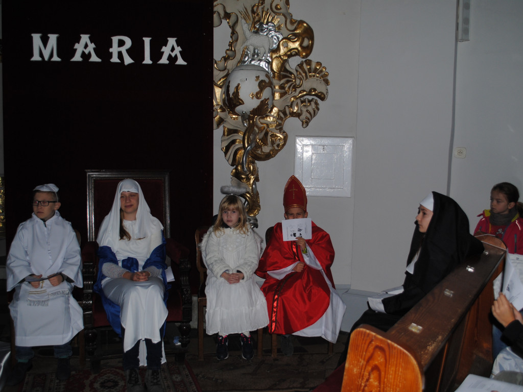 Zamiast na Halloween do kościoła. Noc Wszystkich Świętych w Nekli