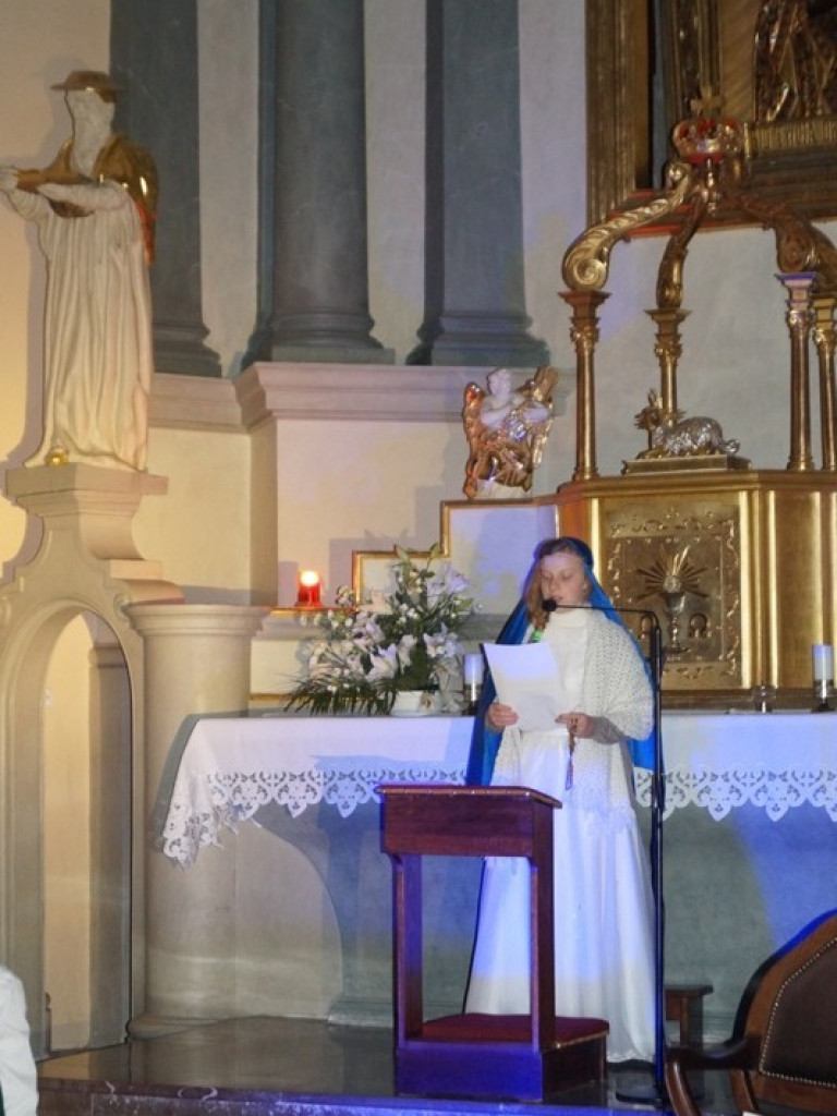 Noc Świętych. Święci zamiast straszydeł