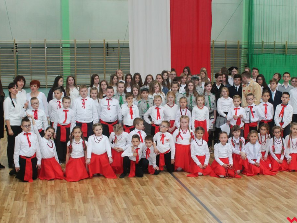 Święto Niepodległości w Zespole Szkolno - Przedszkolnym w Pyzdrach
