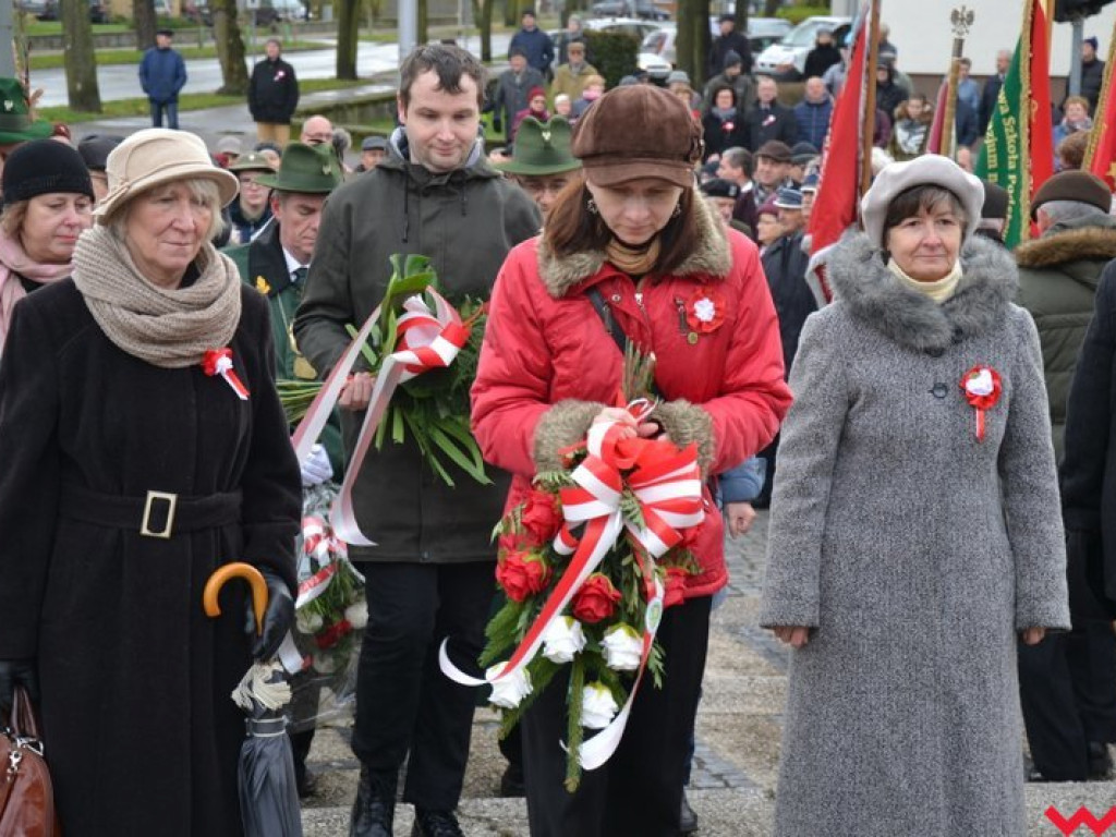 Sztafeta pokoleń w radosnym niepodległościowym przemarszu