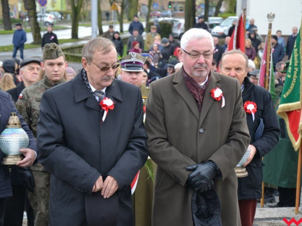 Sztafeta pokoleń w radosnym niepodległościowym przemarszu