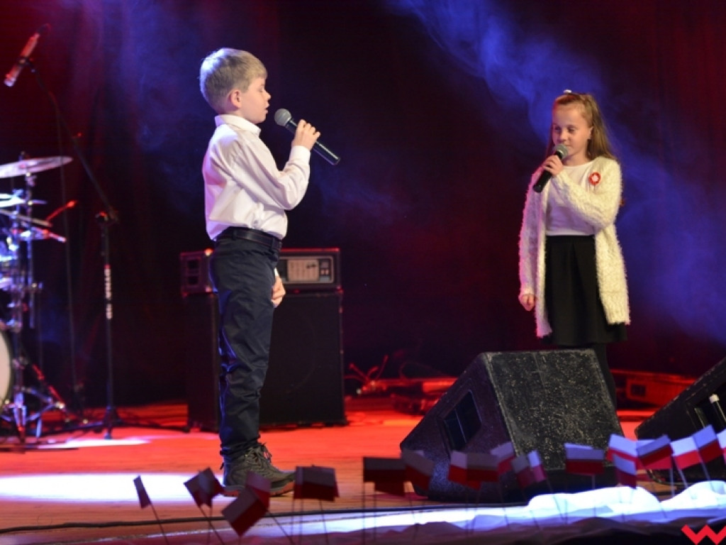 Rockowo i tradycyjnie – młodym głosem o wolności