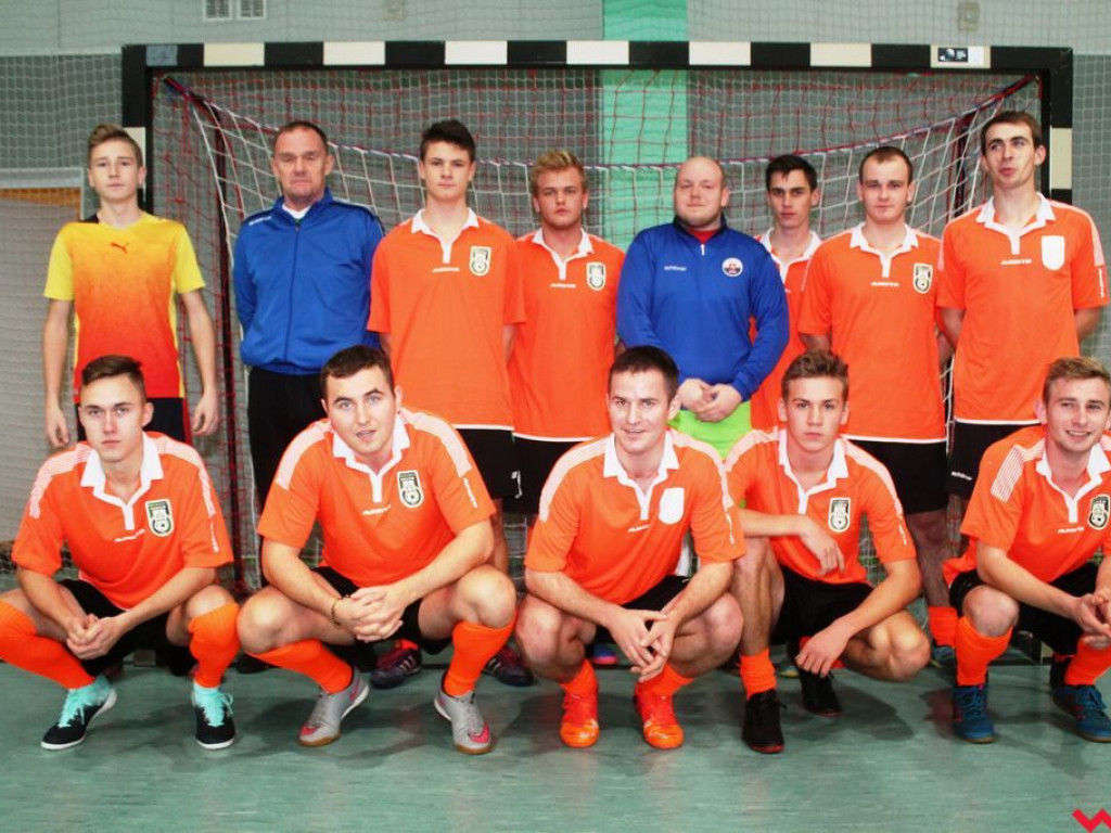 Energosieć Pyzdry wygrywa turniej piłkarski z okazji rocznicy oddania do użytku hali widowiskowo - sportowej