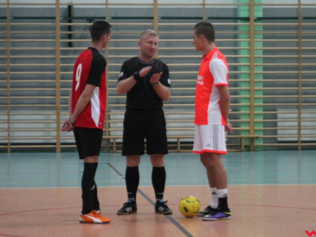 Wystartowała Halowa Liga Piłki Nożnej o Puchar Burmistrza Pyzdr
